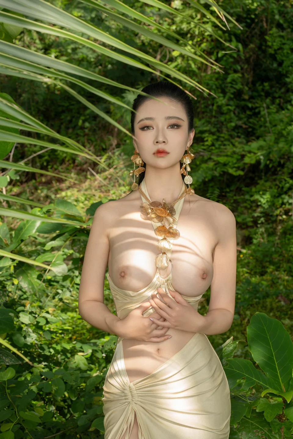 年年 - 海边维纳斯 [80P-549MB] tg@simisebaisi 【丝足阁】044.webp